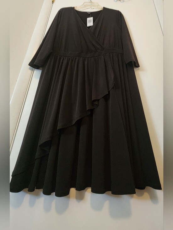 torrid Dresses & Skirts - Torrid Black Faux Wrap-style Dress NWT Size 2